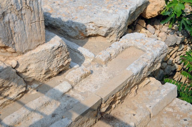 Crete  09 Phaistos 131 modified